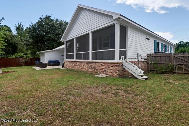 205 S Island View Avenue, Long Beach, MS 39560
