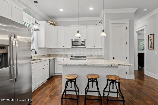 205 S Island View Avenue, Long Beach, MS 39560