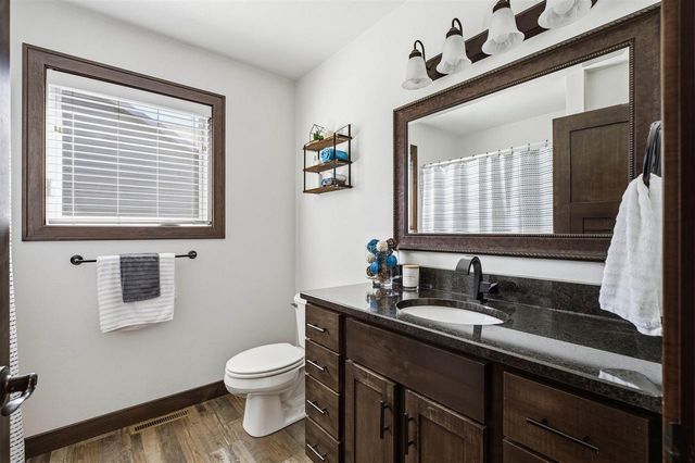 2660 W FALLEN OAK DRIVE, Appleton, WI 54913