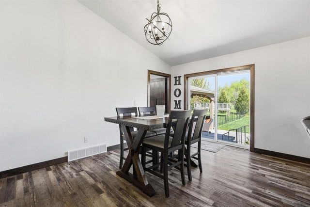 2660 W FALLEN OAK DRIVE, Appleton, WI 54913