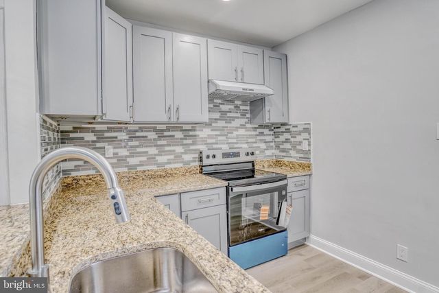 588 E GODFREY AVE, Philadelphia, PA 19120