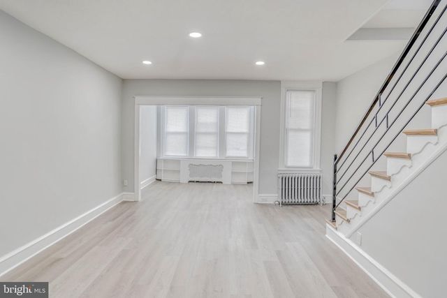 588 E GODFREY AVE, Philadelphia, PA 19120