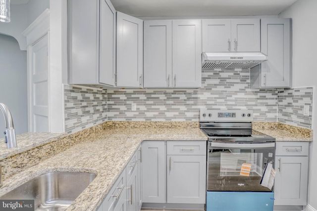 588 E GODFREY AVE, Philadelphia, PA 19120