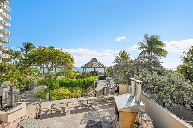 1111 Crandon Blvd C504, Key Biscayne, FL 33149