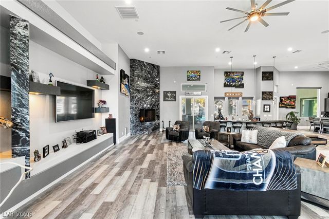 6731 Via Provenza Avenue, Las Vegas, NV 89131