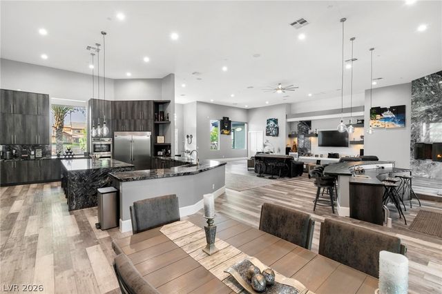 6731 Via Provenza Avenue, Las Vegas, NV 89131