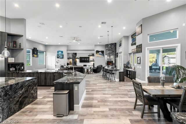 6731 Via Provenza Avenue, Las Vegas, NV 89131