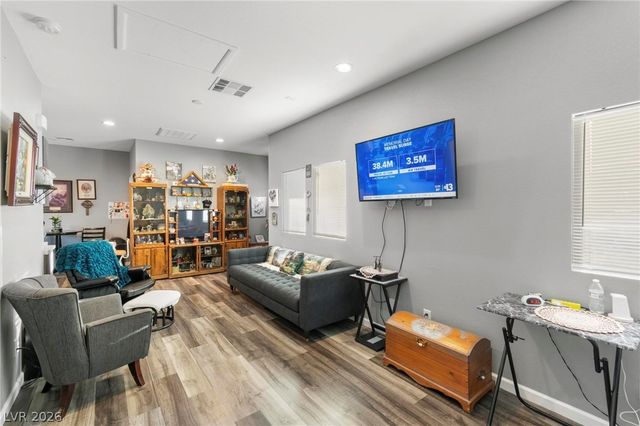 6731 Via Provenza Avenue, Las Vegas, NV 89131