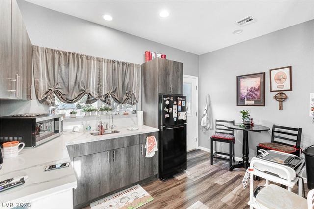 6731 Via Provenza Avenue, Las Vegas, NV 89131