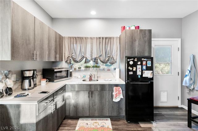 6731 Via Provenza Avenue, Las Vegas, NV 89131