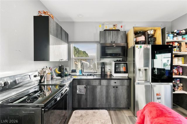 6731 Via Provenza Avenue, Las Vegas, NV 89131