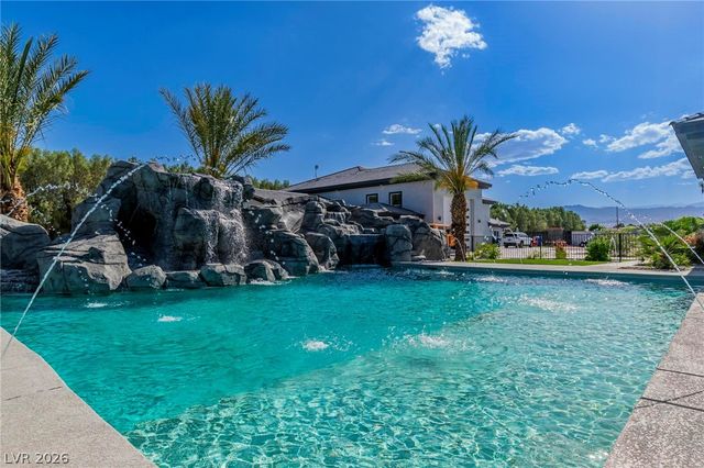 6731 Via Provenza Avenue, Las Vegas, NV 89131