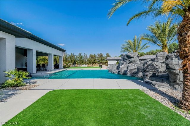 6731 Via Provenza Avenue, Las Vegas, NV 89131
