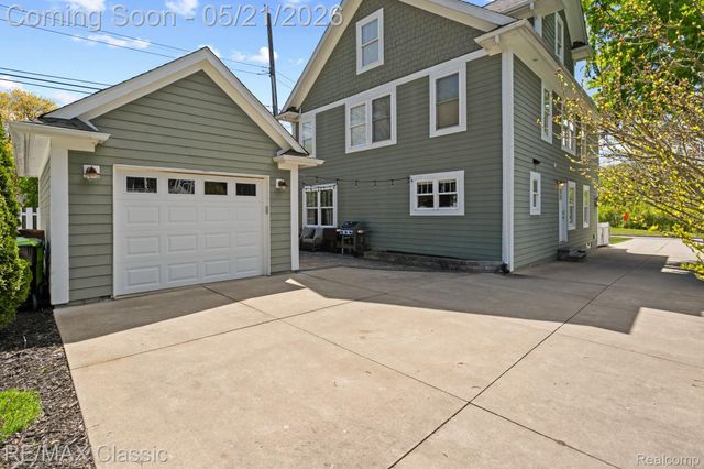450 Fairbrook Street, Northville, MI 48167