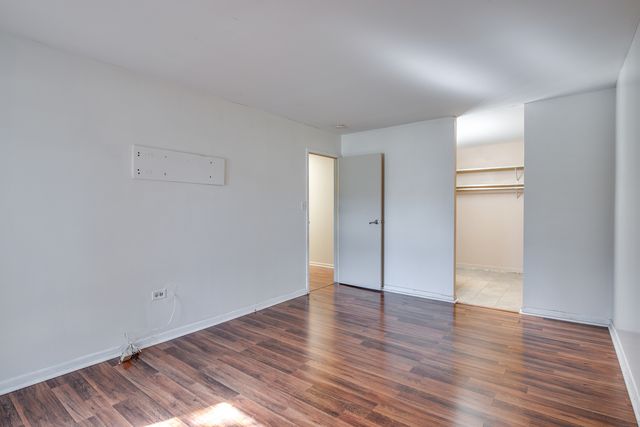 1049 W Ogden Avenue 1-112, Naperville, IL 60563