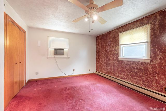 37483 Barth Street, Romulus, MI 48174