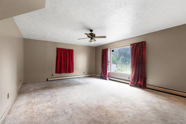 37483 Barth Street, Romulus, MI 48174