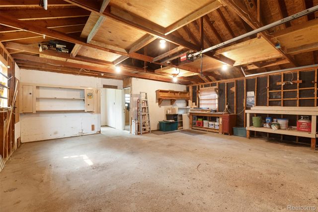 37483 Barth Street, Romulus, MI 48174