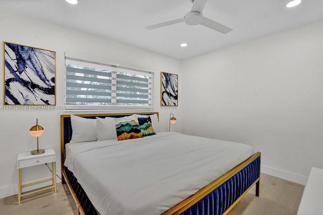 1141 N Northlake Dr, Hollywood, FL 33019