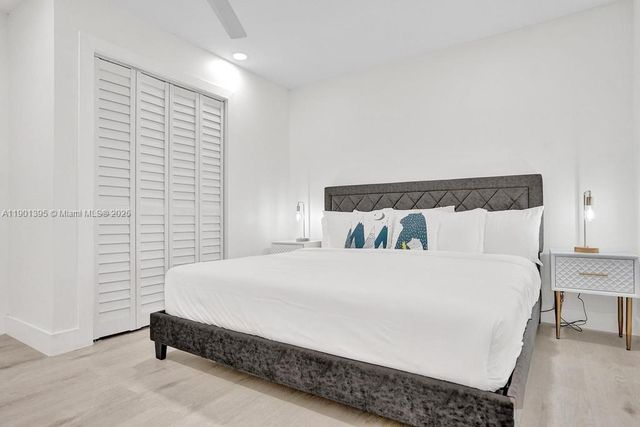 1141 N Northlake Dr, Hollywood, FL 33019