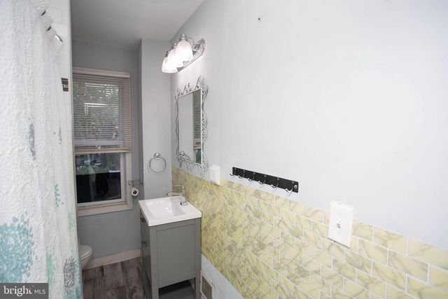 725 HUNTER ST, Gloucester City, NJ 08030