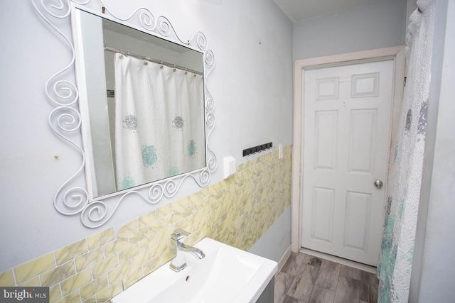 725 HUNTER ST, Gloucester City, NJ 08030