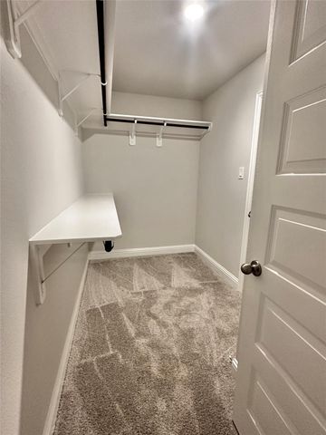 4210 Leslies Way, Dickinson, TX 77539