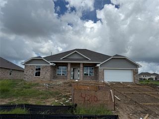 4210 Leslies Way, Dickinson, TX 77539