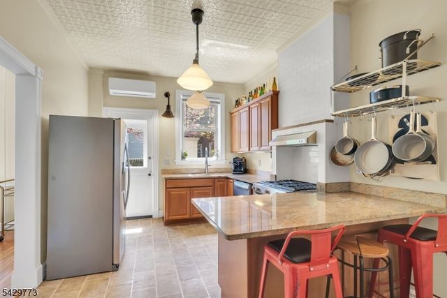 116 Park Ave, Newark City, NJ 07104