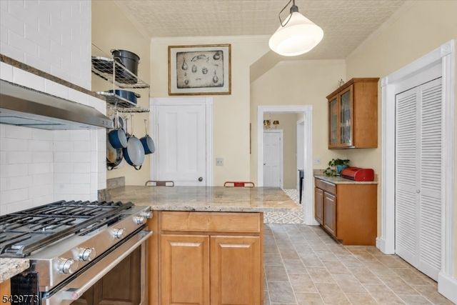 116 Park Ave, Newark City, NJ 07104