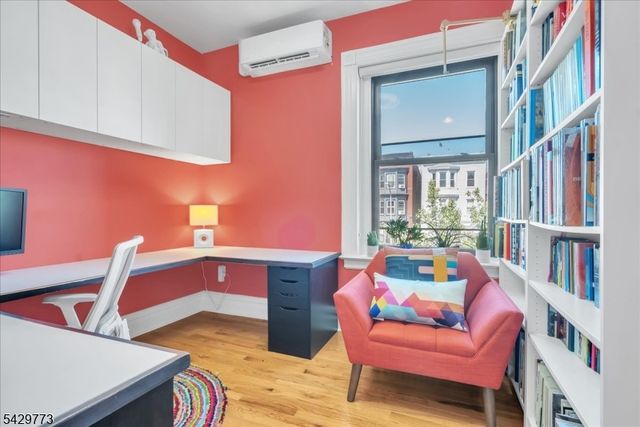 116 Park Ave, Newark City, NJ 07104
