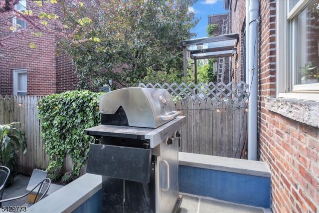 116 Park Ave, Newark City, NJ 07104
