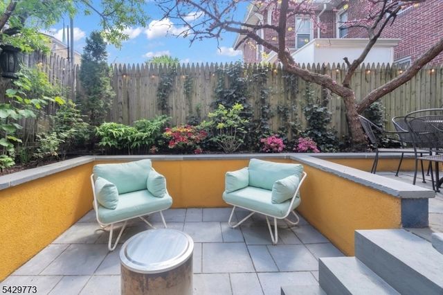 116 Park Ave, Newark City, NJ 07104