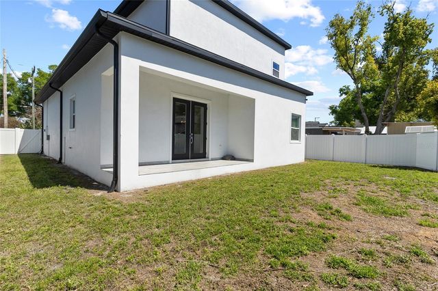 122 W SLIGH AVENUE, Tampa, FL 33604