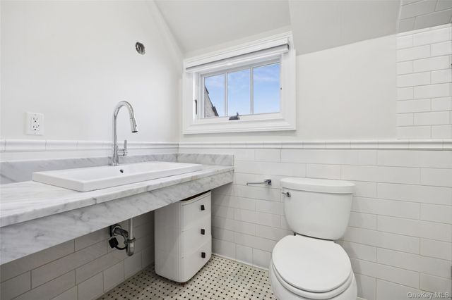 216 Beverly Road, Douglaston, NY 11363