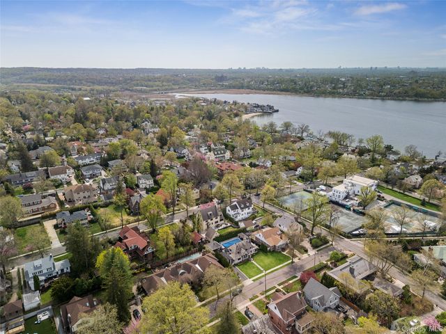 216 Beverly Road, Douglaston, NY 11363
