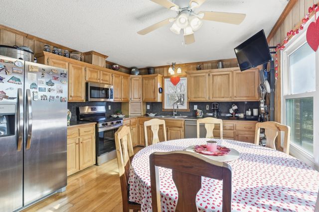 275 Lakeside Dr, Carthage, TN 37030