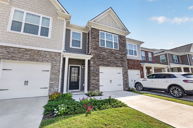 257 Hazel Ln, Lebanon, TN 37087