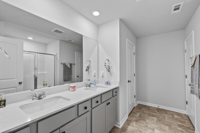 257 Hazel Ln, Lebanon, TN 37087