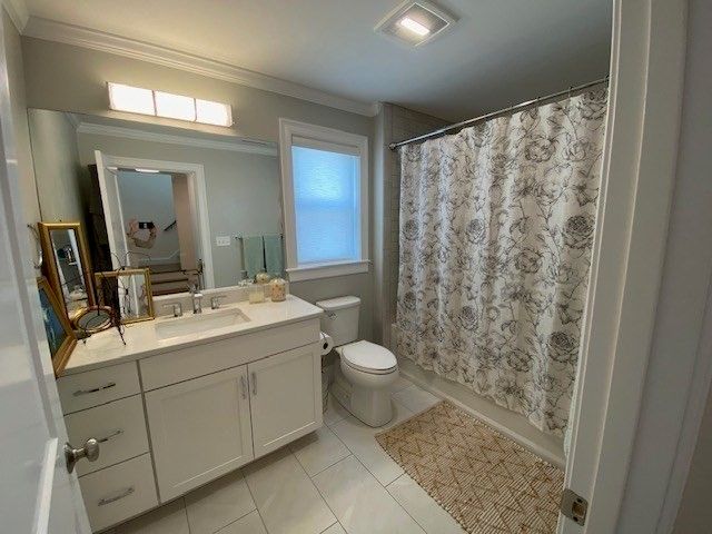 46 Murray Hill Rd, Boston, MA 02131