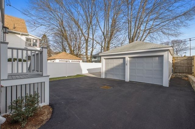 46 Murray Hill Rd, Boston, MA 02131