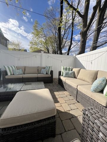 46 Murray Hill Rd, Boston, MA 02131