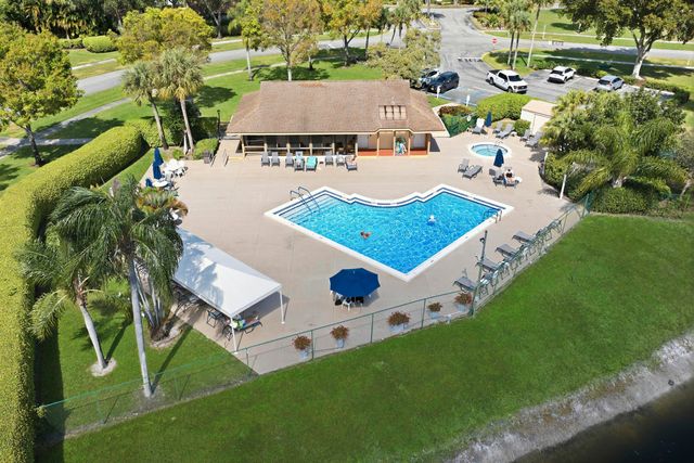 10188 Mangrove Drive 204, Boynton Beach, FL 33437