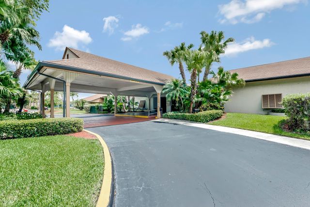 10188 Mangrove Drive 204, Boynton Beach, FL 33437