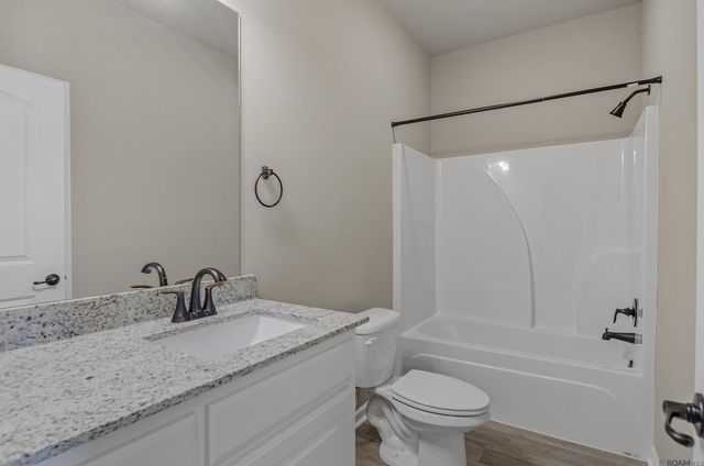 3036 S Roth Ave, Gonzales, LA 70737