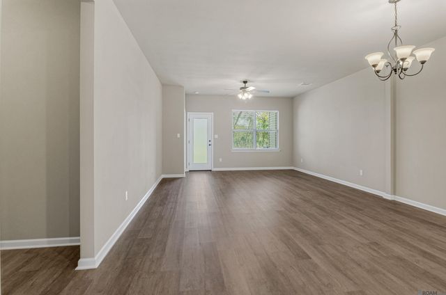 3036 S Roth Ave, Gonzales, LA 70737