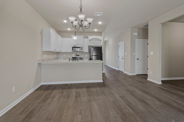 3036 S Roth Ave, Gonzales, LA 70737