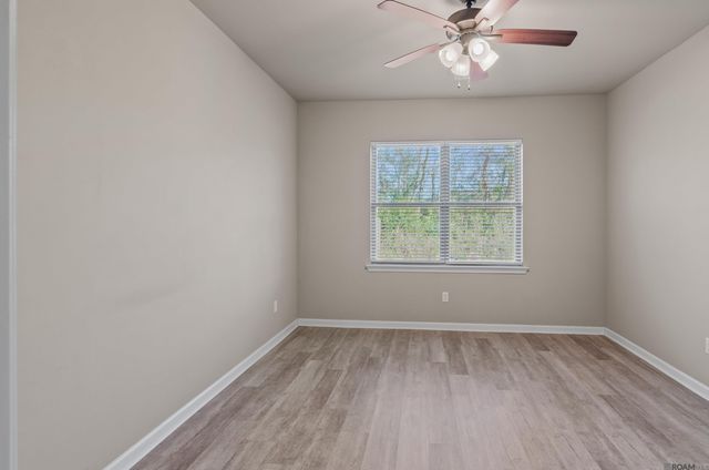 3036 S Roth Ave, Gonzales, LA 70737