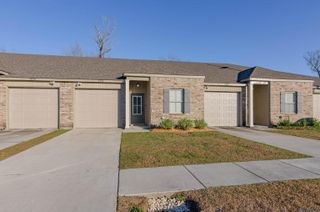 3036 S Roth Ave, Gonzales, LA 70737