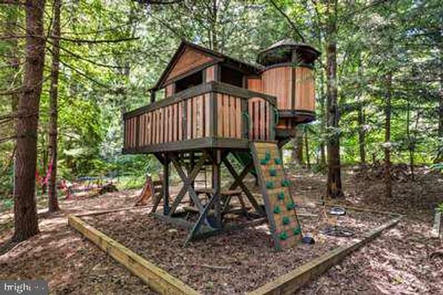 781 FAIRVIEW RD, Glenmoore, PA 19343
